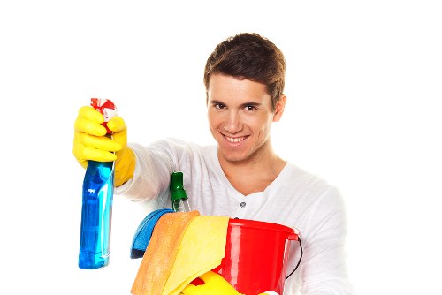 Bathroom sanitizing as part of move in cleaning